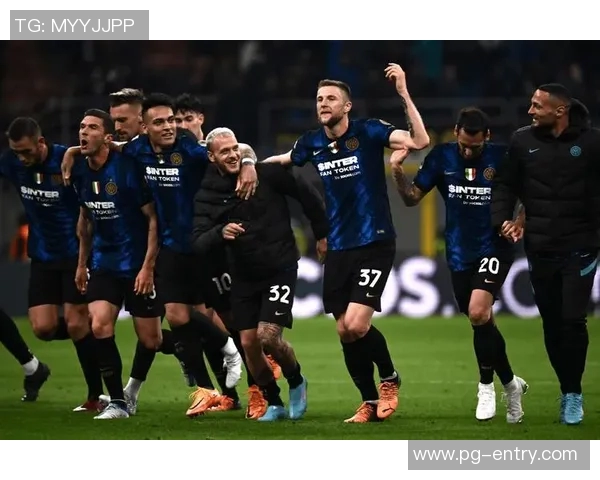 国王杯激战巴萨逆转AC米兰补时绝杀引发转会热议