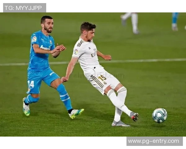 西甲精彩对决皇马主场3-0战胜利物浦补时进球点燃全场激情